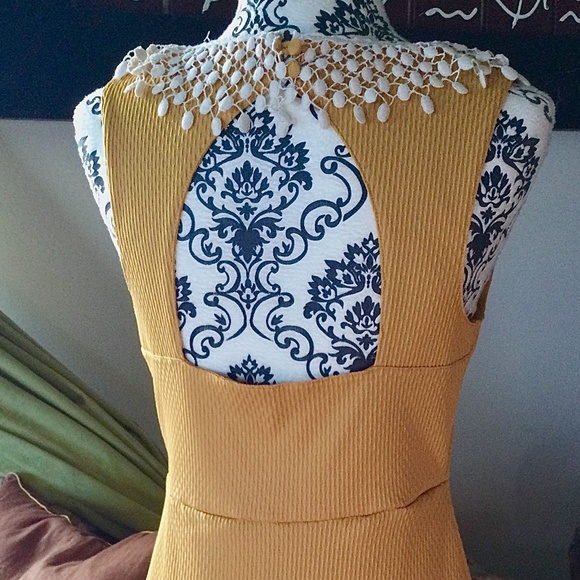 Free People Dress Golden Yellow w/ lace collar 4 - Picture 3 of 13